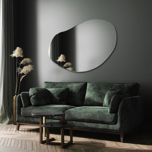 Lustro asymetryczne Plama no.3 w salonie nad sofą. GieraDesign