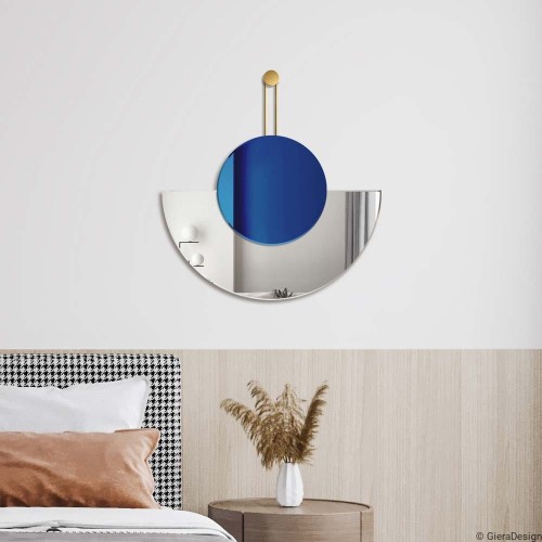 Lustro Sign Inco niebieskie w nowoczesnej sypialni. GieraDesign
