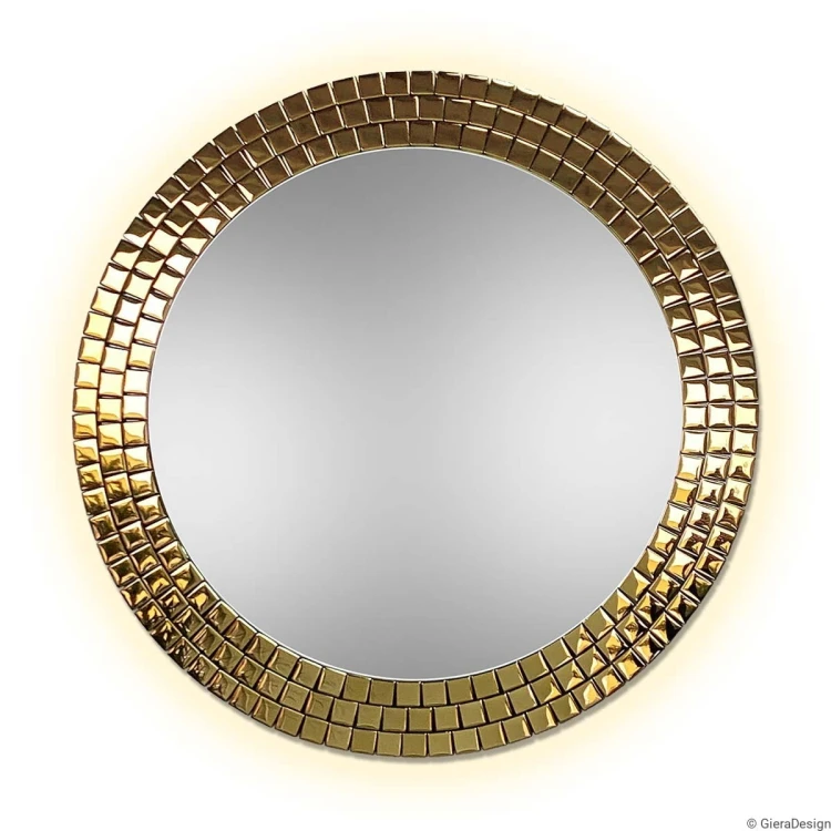 Lustro Aurora Gold podświetlane ciepłą barwą światła. GieraDesign
