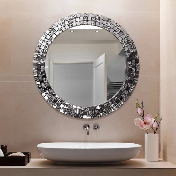 Okrągłe lustro Aurea w srebrnej ramie w stylu glamour. GieraDesign