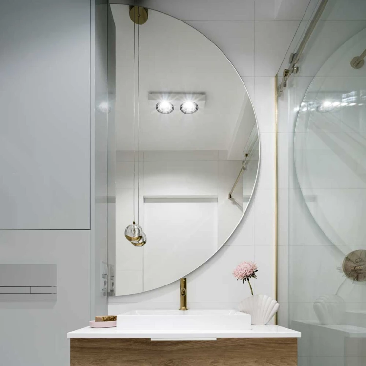 Lustro półkole łazienkowe. GieraDesign.