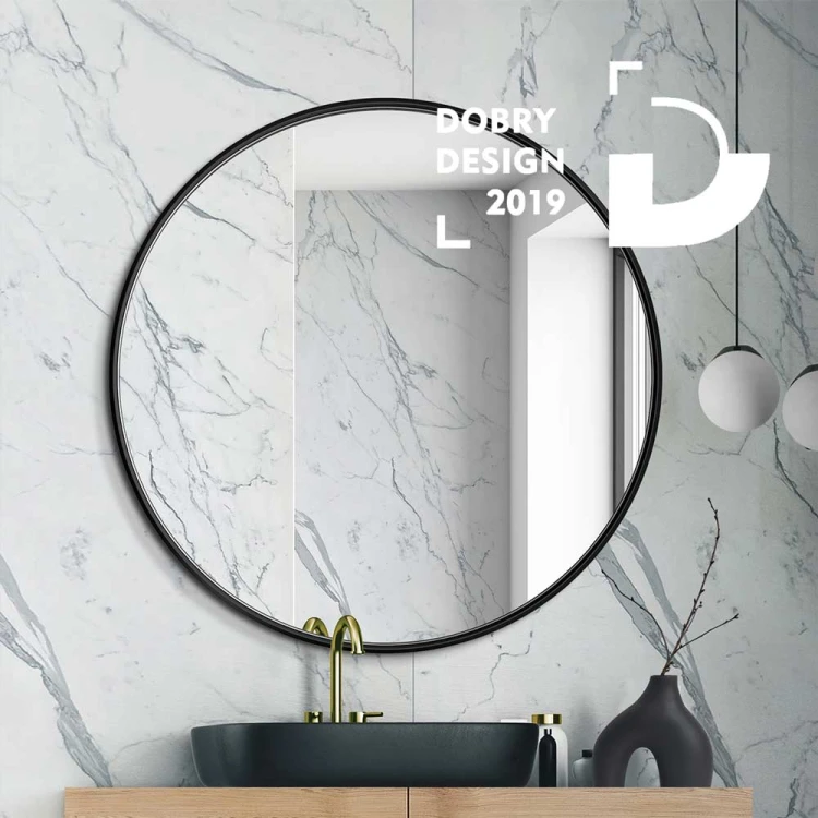 Lustro czarne okrągłe łazienkowe Scandi Slim od GieraDesign w łazience z marmurem