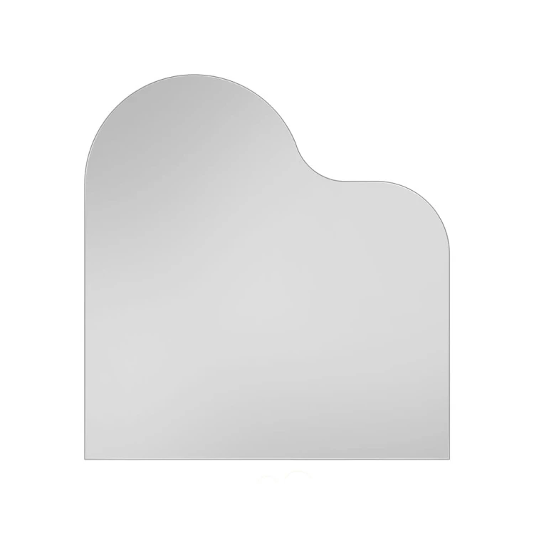 Lustro Sierra na białym tle, wzniesienie po lewej stronie. GieraDesign