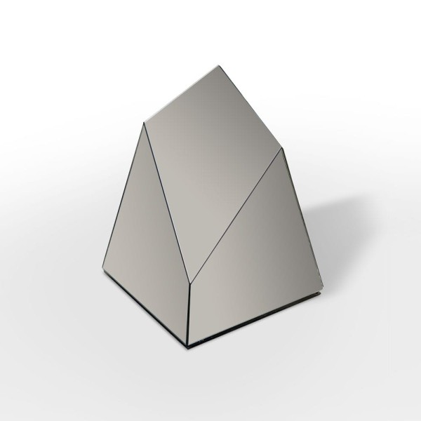 Widok 3d bryły lustrzanej Sky na białym tle, GieraDesign.