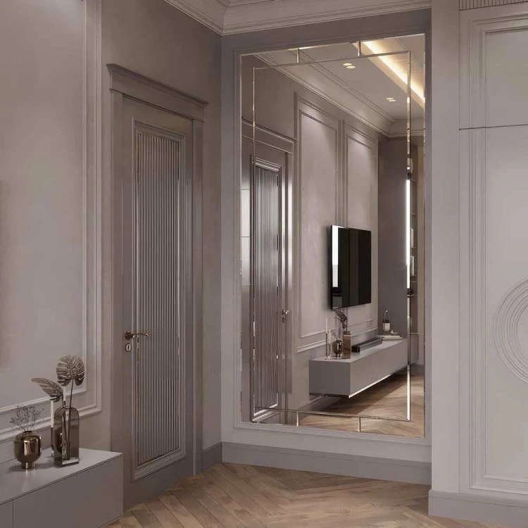Duże lustro dekoracyjne z fazowaną ramą Adena, w sypialni glamour. GieraDesign