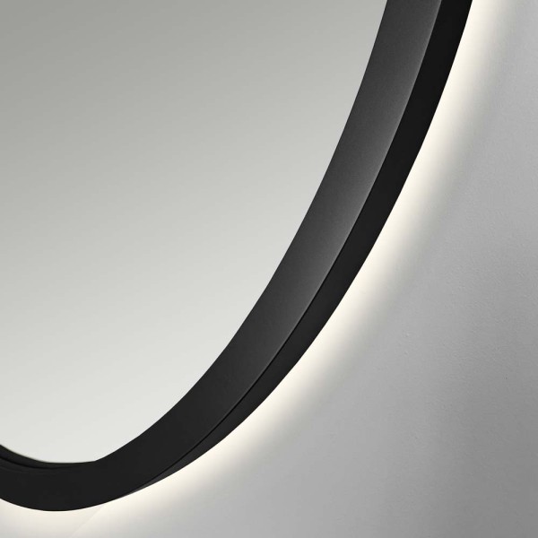 Fragment podświetlanej czarnej ramy w lustrze Scandi, GieraDesign.