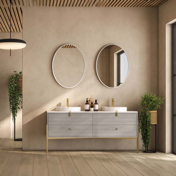 Lustro Scandi Slim owalne białe dwa lustra nad podwójną umywalką w nowoczesnej beżowej łazience. GieraDesign
