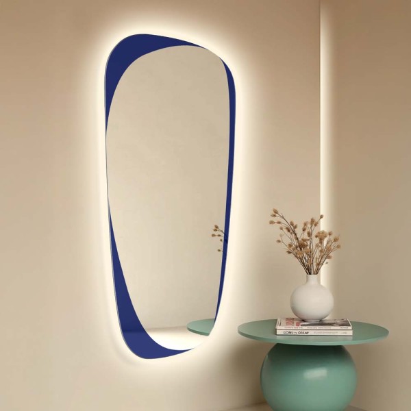 Lustro niebieskie nieregularne podświetlane Isle Elong od GieraDesign