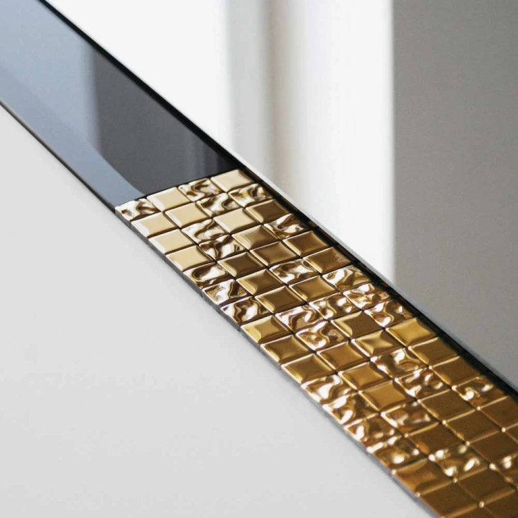 Lustro Attika Gold - w czarno-złotej ramie glamour, zbliżenie na ramę - GieraDesign