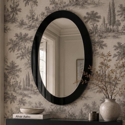 Lustro klasyczne owalne w czarnej ramie ze szkła Lacobel - Lady, nad konsolą. GieraDesign