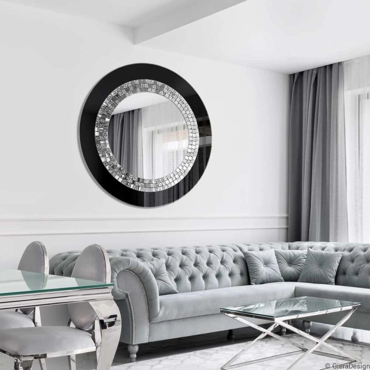 Lustro okrągłe w stylu glamour czarne w stylowym salonie. GieraDesign