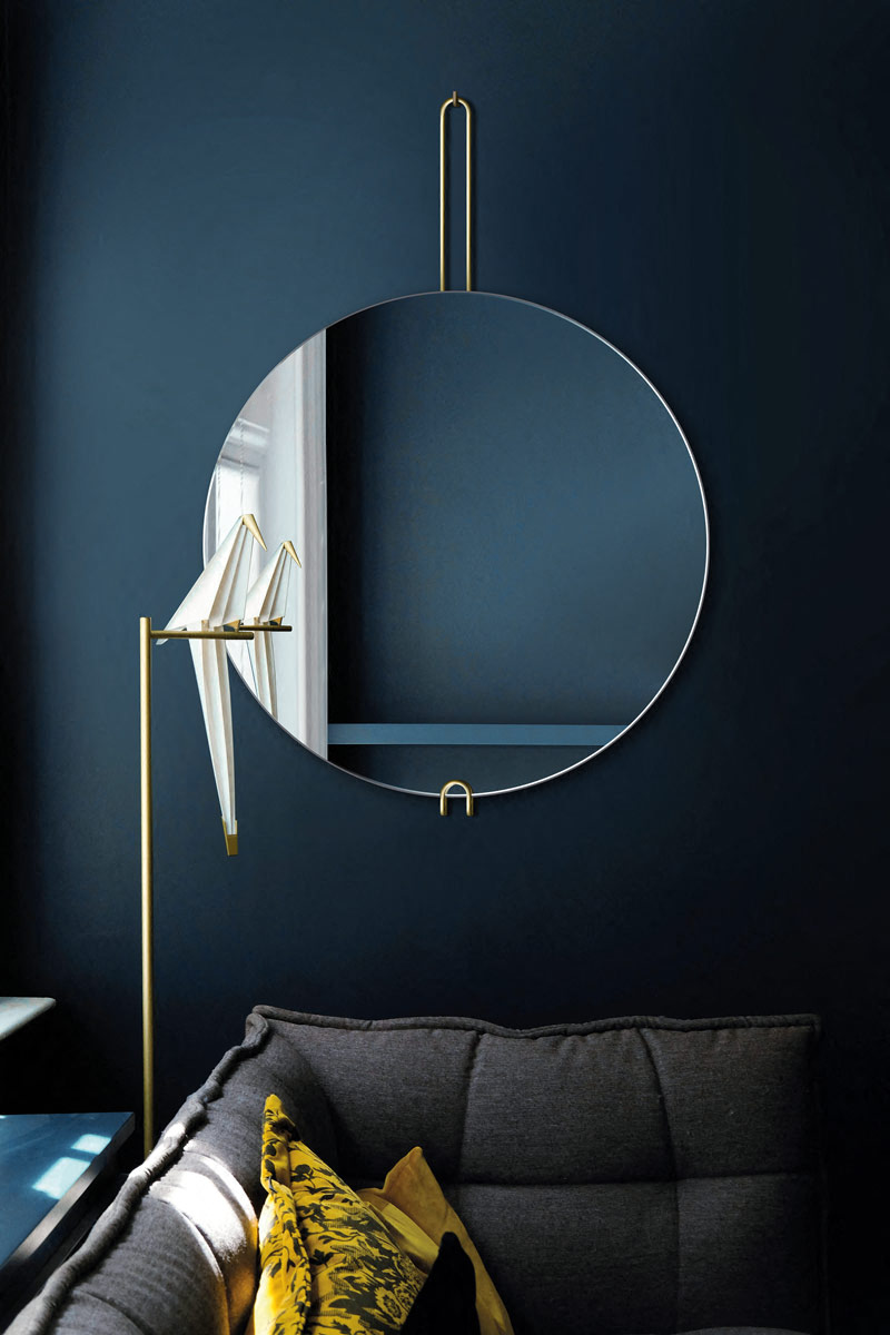 Lustra Hoko na mosiężnym zawiesiu