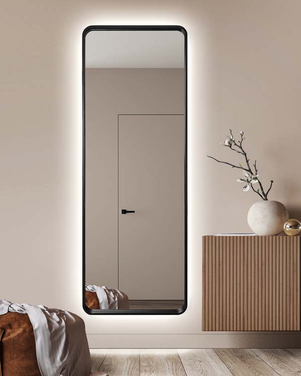 Lustro podświetlane Billet Led w nowoczesnym przedpokoju