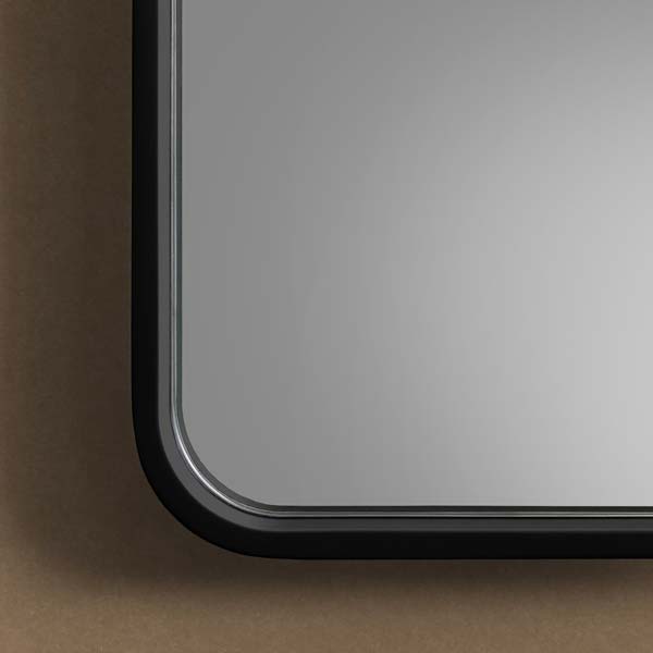 zbliżenie na zaokragloną ramę lustra Billet w wersji czarnej