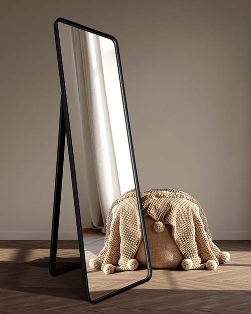 Lustro wolnostojące Billet w czarnej ramie z zaokrąglonymi rogami w minimalistycznym wnętrzu