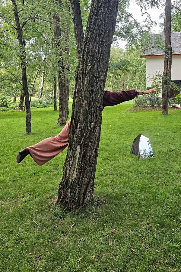 Lustrzana bryła ogrodowa Sky na MeetBlogin, GieraDesign