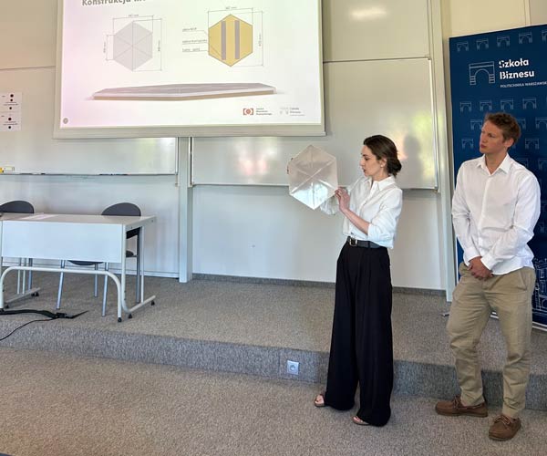 Obrony prac dyplomowych na studiach Total Design Management